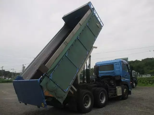 平成26年01月中古大型日産UDクオンの画像30