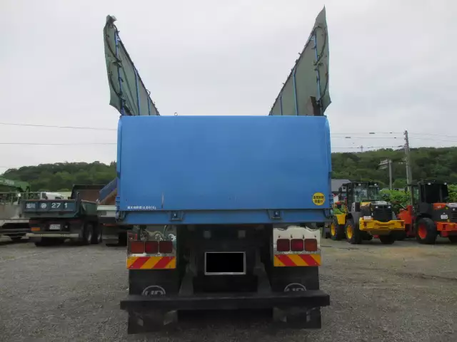 平成26年01月中古大型日産UDクオンの画像6