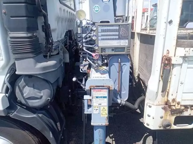 平成18年10月中古中型三菱ふそうファイターの画像16