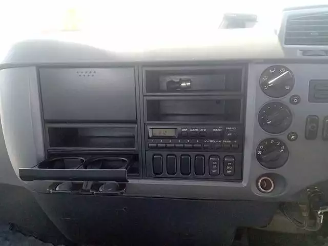 平成18年10月中古中型三菱ふそうファイターの画像44