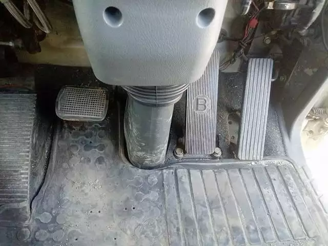 平成18年10月中古中型三菱ふそうファイターの画像45