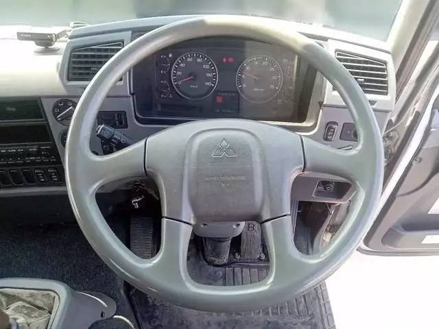 平成18年10月中古中型三菱ふそうファイターの画像46