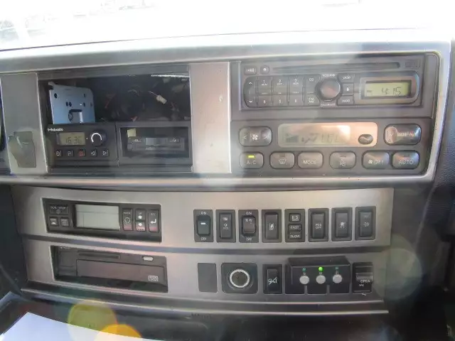 平成29年07月中古大型冷凍バン・ウィング日野プロフィアの画像21