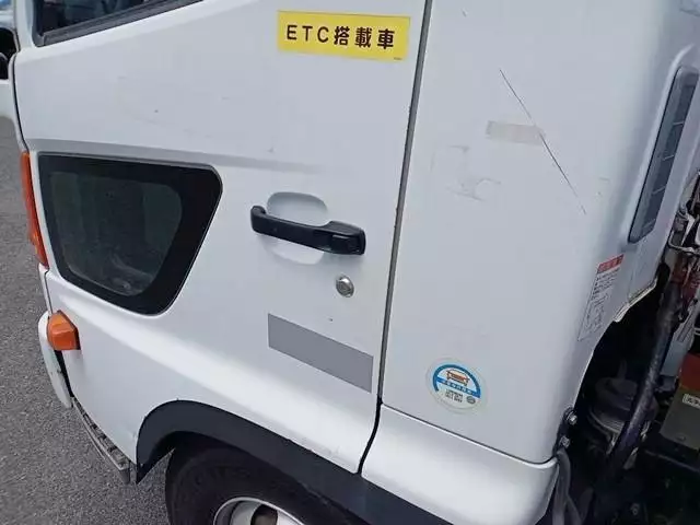 平成23年07月中古中型日野レンジャーの画像12