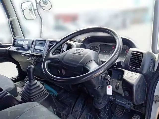 平成23年07月中古中型日野レンジャーの画像5