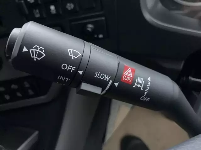 令和03年07月中古大型日産UDUDトラックスの画像36