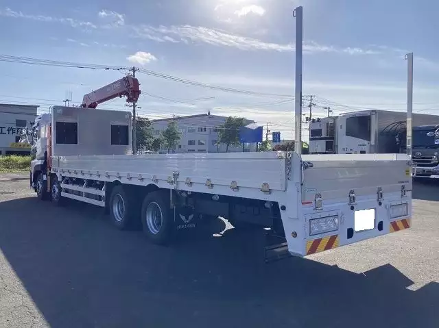 令和03年07月中古大型日産UDUDトラックスの画像6