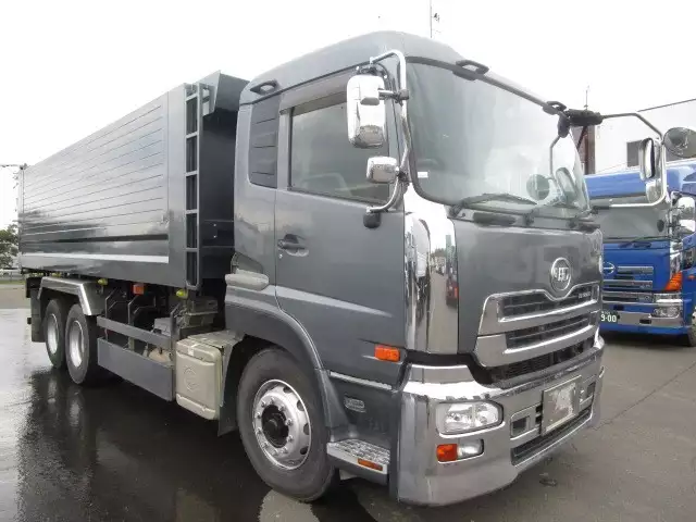 平成27年09月中古大型日産UDクオンの画像3