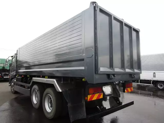 平成27年09月中古大型日産UDクオンの画像6