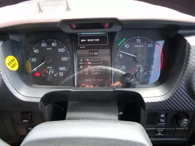 令和01年/平成31年09月中古大型トラクタヘッド日野プロフィアの画像32