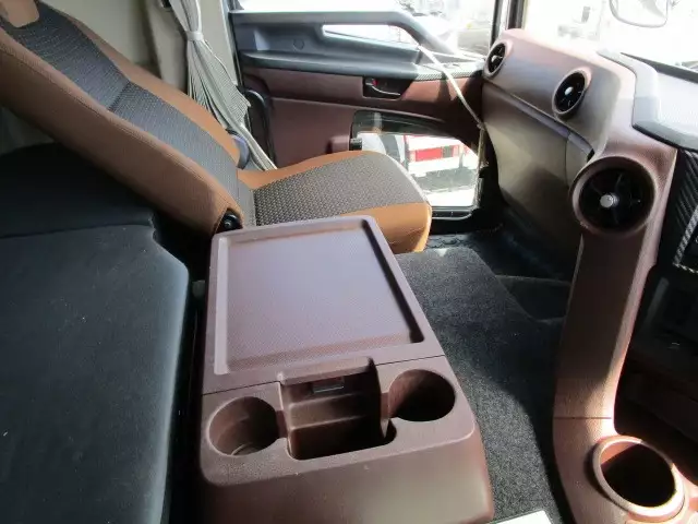 令和01年/平成31年09月中古大型トラクタヘッド日野プロフィアの画像39