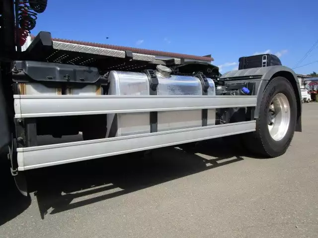 令和01年/平成31年09月中古大型トラクタヘッド日野プロフィアの画像9