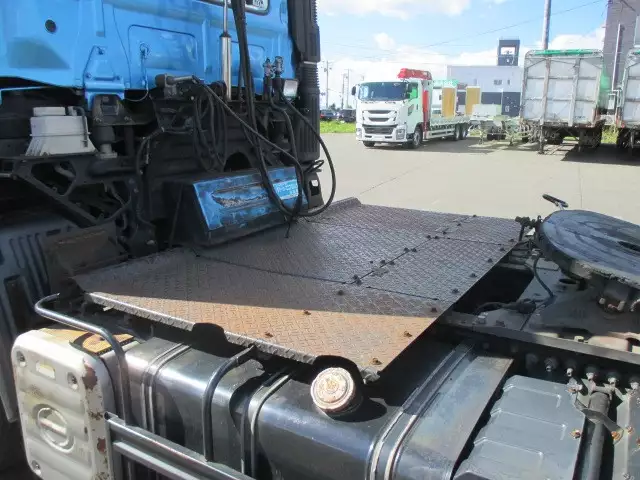 平成15年12月中古大型トラクタヘッド日野日野の画像19