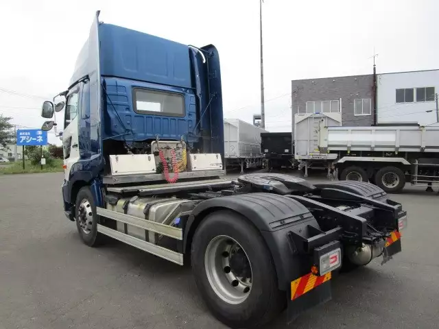 平成30年10月中古大型トラクタヘッド日野プロフィアの画像6