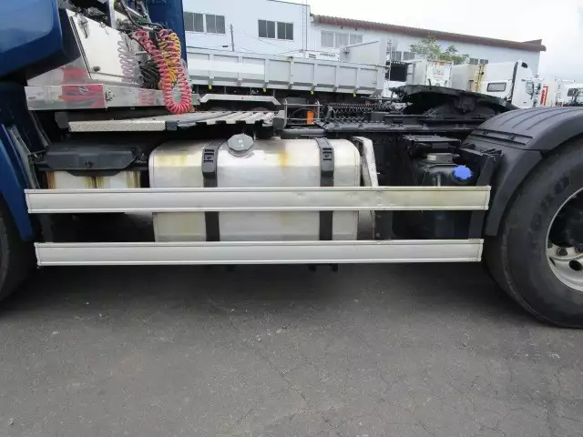 平成30年10月中古大型トラクタヘッド日野プロフィアの画像9