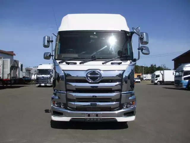 令和01年/平成31年09月中古大型トラクタヘッド日野プロフィアの画像2