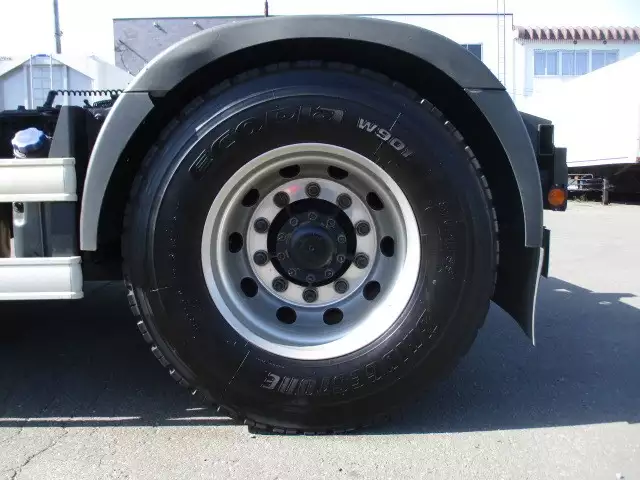 令和01年/平成31年09月中古大型トラクタヘッド日野プロフィアの画像13