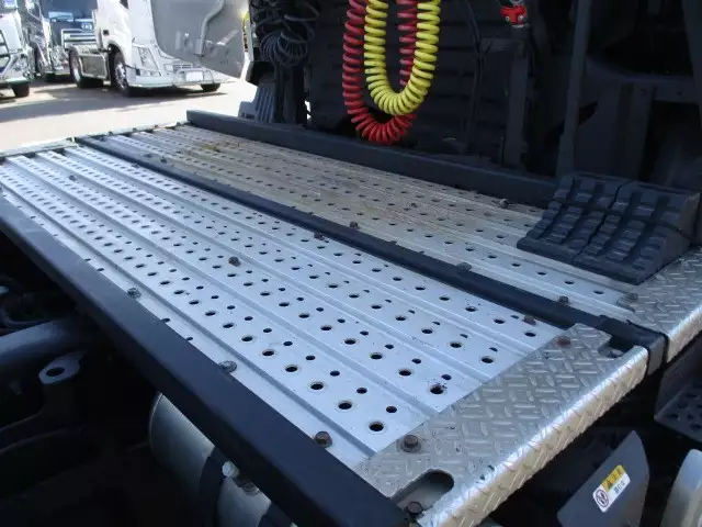 令和01年/平成31年09月中古大型トラクタヘッド日野プロフィアの画像21