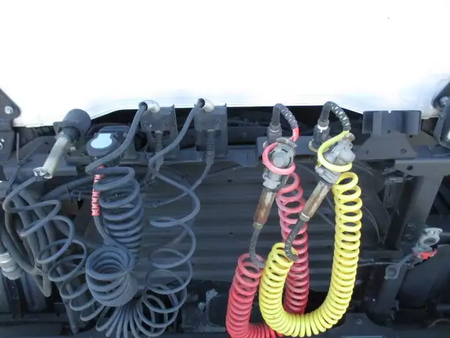 令和01年/平成31年09月中古大型トラクタヘッド日野プロフィアの画像26