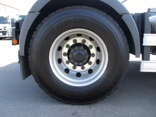 令和01年/平成31年09月中古大型トラクタヘッド日野プロフィアの画像27