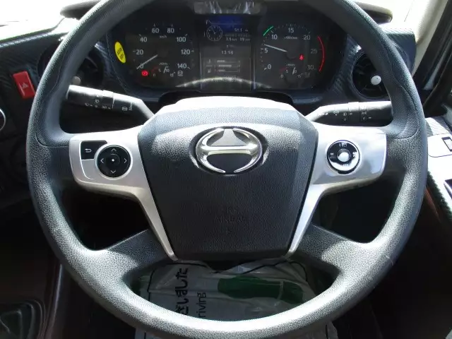 令和01年/平成31年09月中古大型トラクタヘッド日野プロフィアの画像40