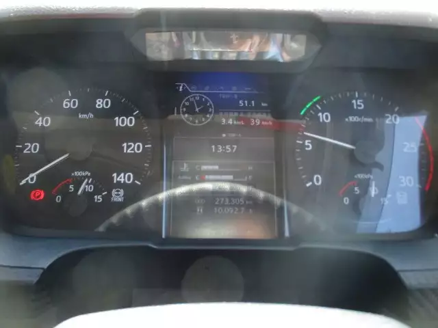 令和01年/平成31年09月中古大型トラクタヘッド日野プロフィアの画像41