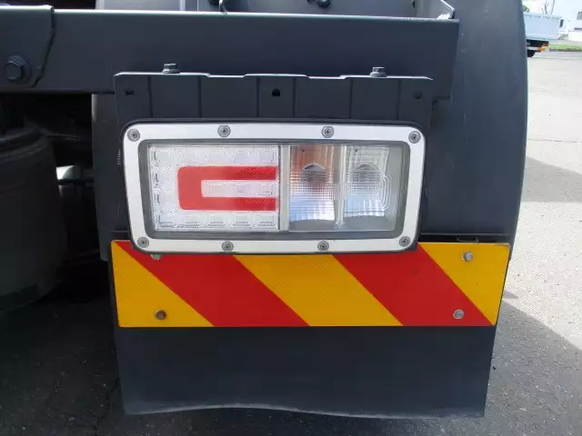 令和01年/平成31年10月中古大型トラクタヘッド日野プロフィアの画像16