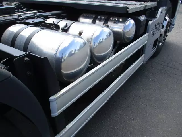 令和01年/平成31年10月中古大型トラクタヘッド日野プロフィアの画像23