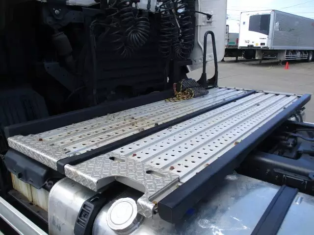 令和01年/平成31年10月中古大型トラクタヘッド日野プロフィアの画像28