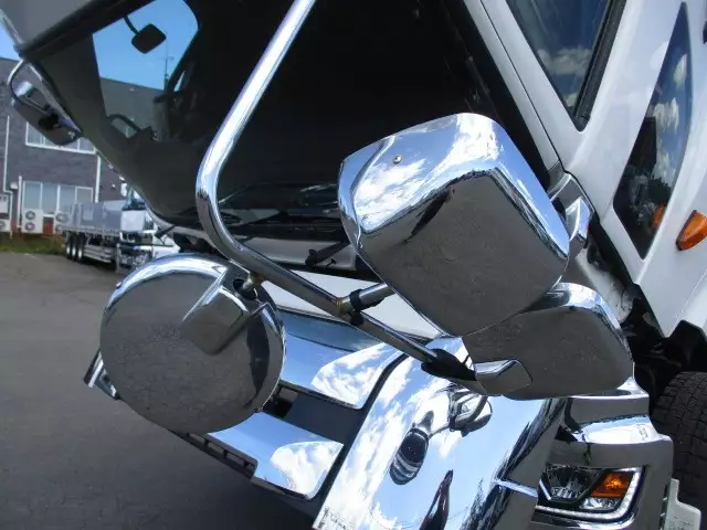 令和01年/平成31年10月中古大型トラクタヘッド日野プロフィアの画像34