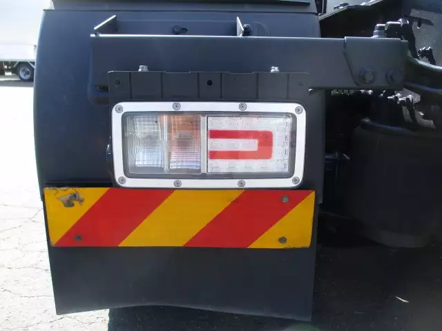 令和01年/平成31年10月中古大型トラクタヘッド日野プロフィアの画像16