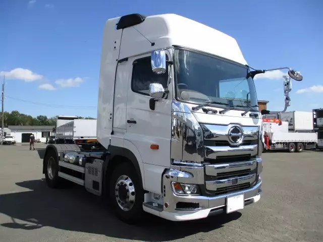 令和01年/平成31年10月中古大型トラクタヘッド日野プロフィアの画像3