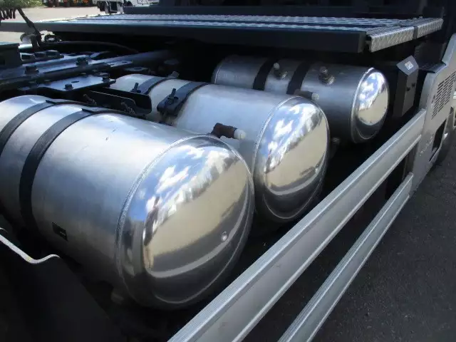 令和01年/平成31年10月中古大型トラクタヘッド日野プロフィアの画像22