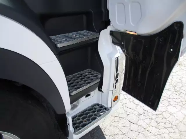 令和01年/平成31年10月中古大型トラクタヘッド日野プロフィアの画像42