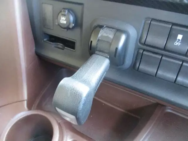 令和01年/平成31年10月中古大型トラクタヘッド日野プロフィアの画像52