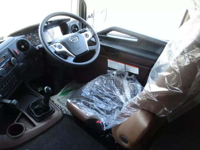 令和01年/平成31年10月中古大型トラクタヘッド日野プロフィアの画像60