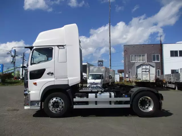 令和01年/平成31年10月中古大型トラクタヘッド日野プロフィアの画像8