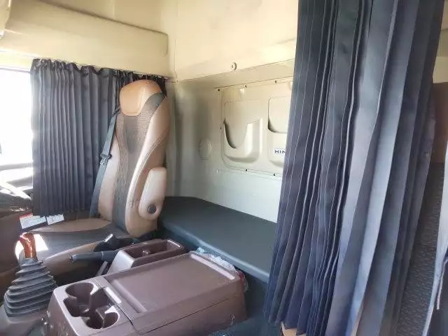 令和01年/平成31年10月中古増トンアルミバン・ウィング日野プロフィアの画像14