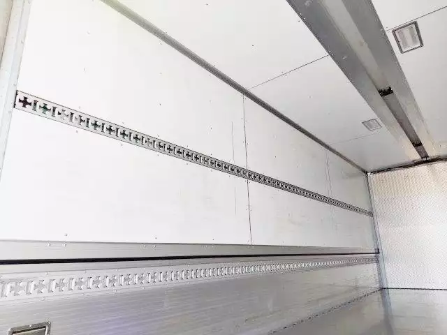 令和01年/平成31年10月中古増トンアルミバン・ウィング日野プロフィアの画像18