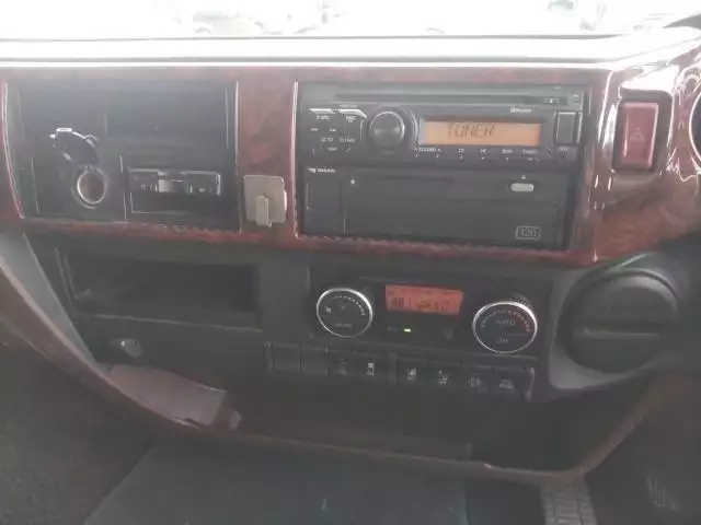 令和01年/平成31年10月中古増トンアルミバン・ウィング日野プロフィアの画像44