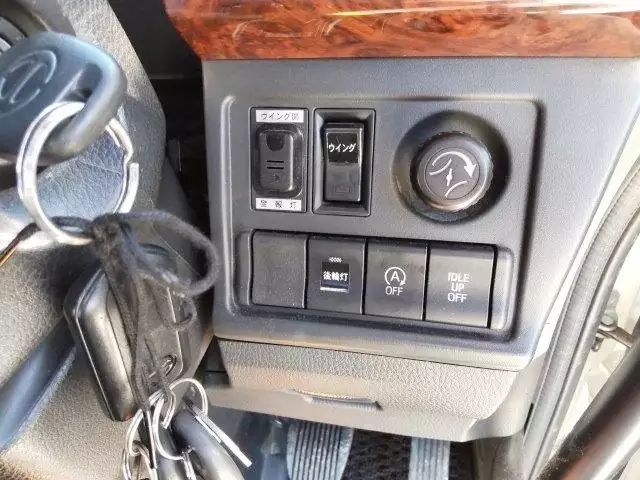 令和01年/平成31年10月中古増トンアルミバン・ウィング日野プロフィアの画像45