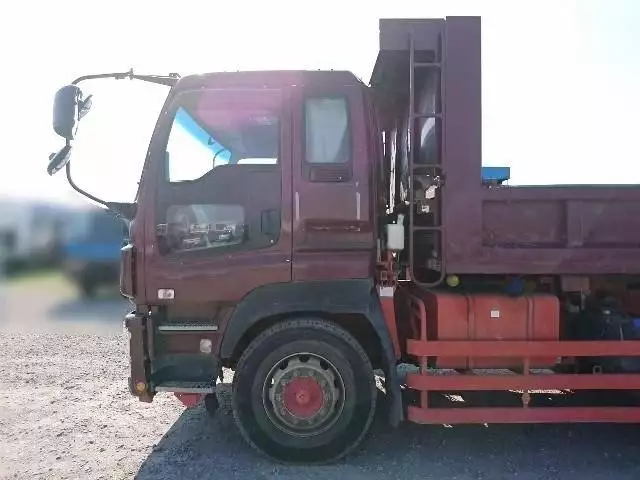 平成23年08月中古大型いすゞギガの画像15