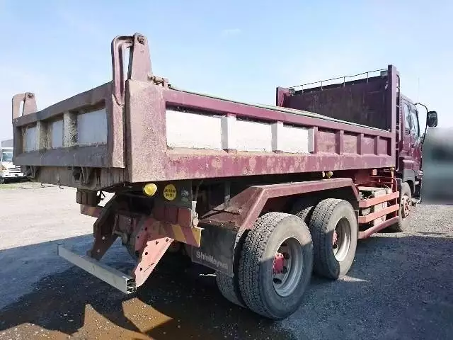 平成23年08月中古大型いすゞギガの画像3