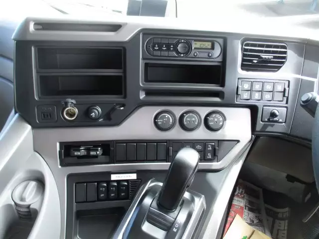 令和03年07月中古大型日産UDクオンの画像39