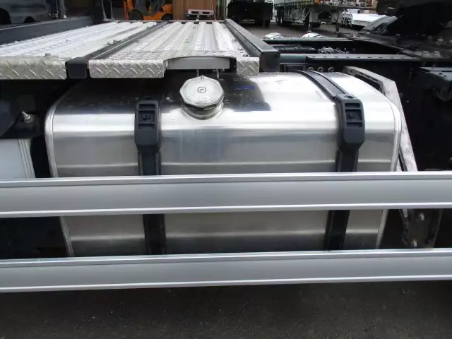 令和03年09月中古大型トラクタヘッド日野プロフィアの画像10