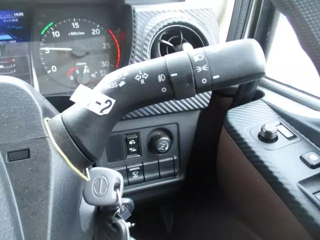 令和03年08月中古大型トラクタヘッド日野プロフィアの画像48