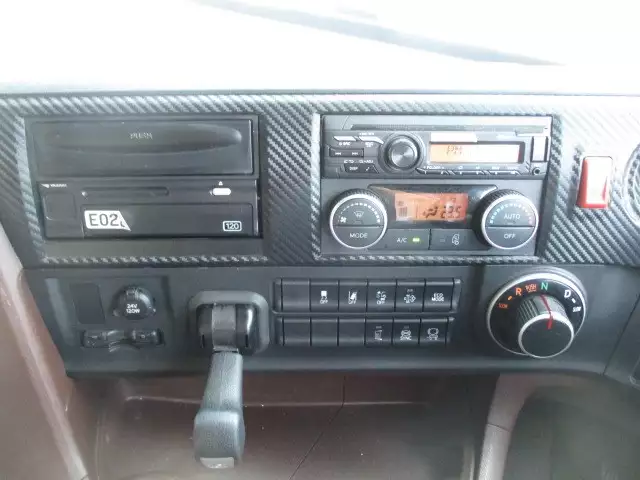 令和03年08月中古大型トラクタヘッド日野プロフィアの画像51