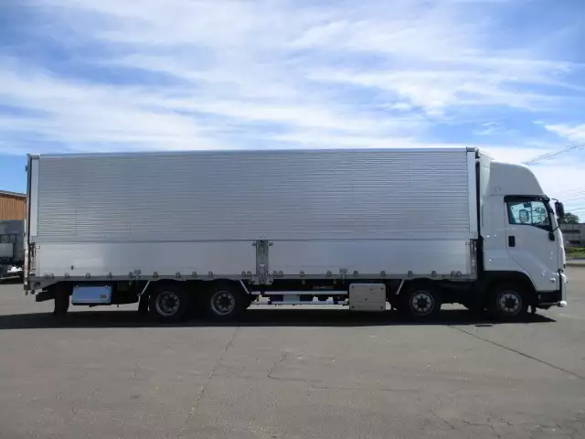 令和02年10月中古大型アルミバン・ウィングいすゞギガの画像4