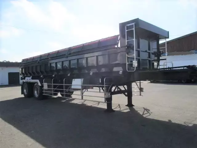 平成18年08月中古大型ダンプトレーラー・重機運搬トレーラートレクストレクスの画像3