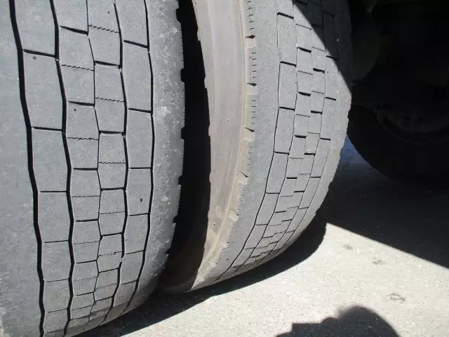 平成18年08月中古大型ダンプトレーラー・重機運搬トレーラートレクストレクスの画像24